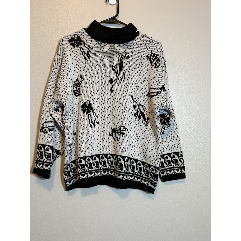 Graphic Black & White Knit Sweater Unisex Cozy Pullover Artsy Street Gallery Vtg